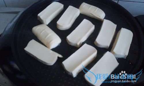 平常的食材 不平凡的美味---青蒜香煎豆腐