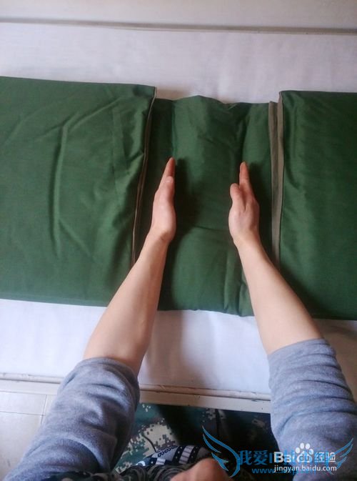 如何叠出军人豆腐块一样的被子?