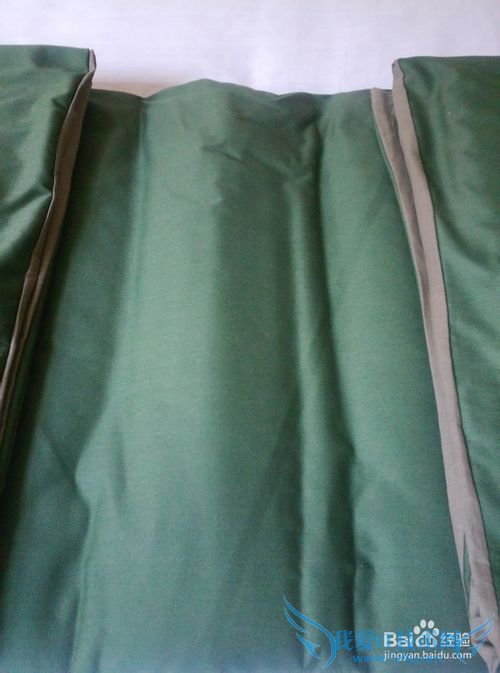 如何叠出军人豆腐块一样的被子?