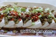 剁椒酸干豆蒸豆腐