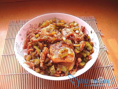 辣椒肉末煎脆皮豆腐——舌尖上的家常味道