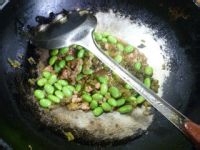 家常特制之毛豆杂炒豆腐