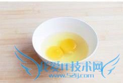 5分钟做一碗香喷喷的营养早餐——微波豆腐蛋羹