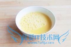 5分钟做一碗香喷喷的营养早餐——微波豆腐蛋羹