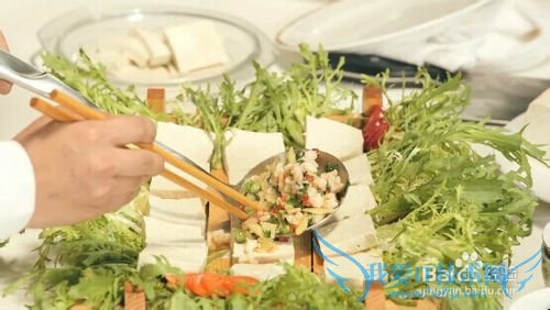 绿野仙踪(虾仁豆腐)的做法