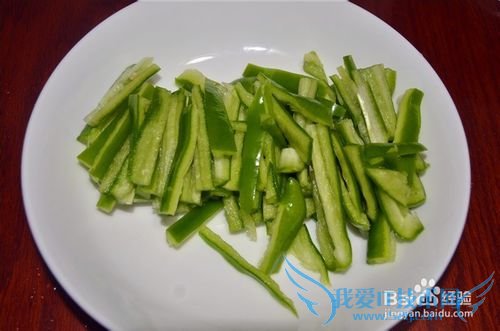 味道鲜美的花甲炒尖椒