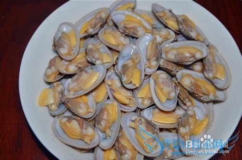 味道鲜美的花甲炒尖椒