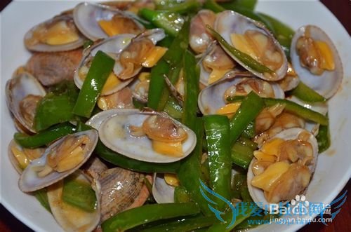 味道鲜美的花甲炒尖椒