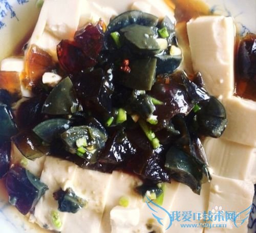 夏季凉菜——皮蛋豆腐