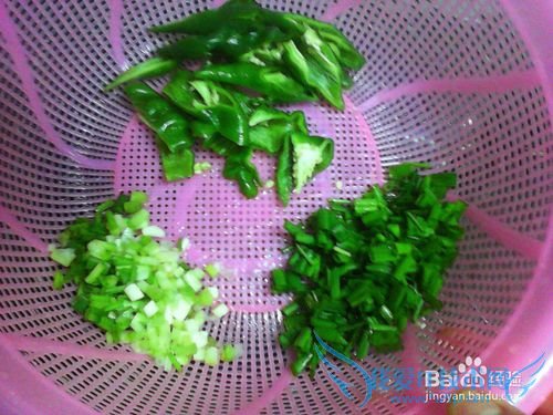 爆炒肉末青红菜