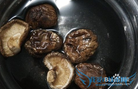 红萝卜炖猪肉养生制作方法