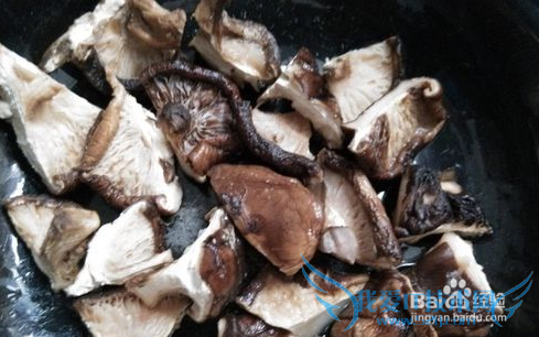 红萝卜炖猪肉养生制作方法