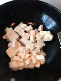 如何自做麻婆豆腐,小伙伴们速来观看
