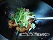 素菜也美味——大葱炒豆腐