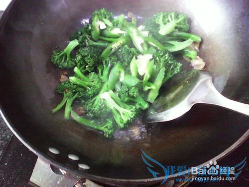 蒜香西兰花炒青椒