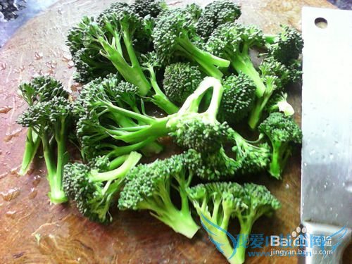 蒜香西兰花炒青椒