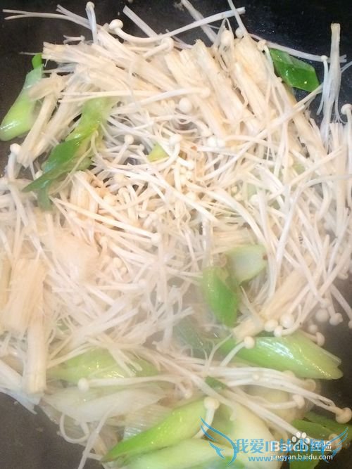 精炒大葱金针菇羊肉末