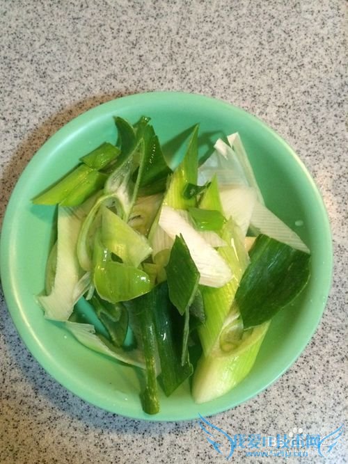 精炒大葱金针菇羊肉末