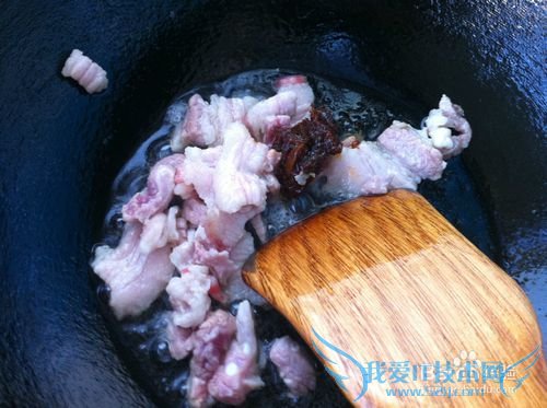 五花肉焖豆腐——家常菜
