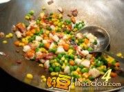 怎样做豆腐盒子五彩炒饭