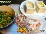 怎样做豆腐盒子五彩炒饭