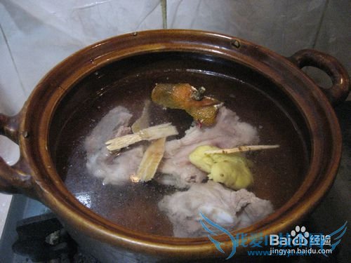 大骨豆腐汤的做法