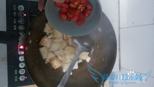 如何做黑黑的家常豆腐