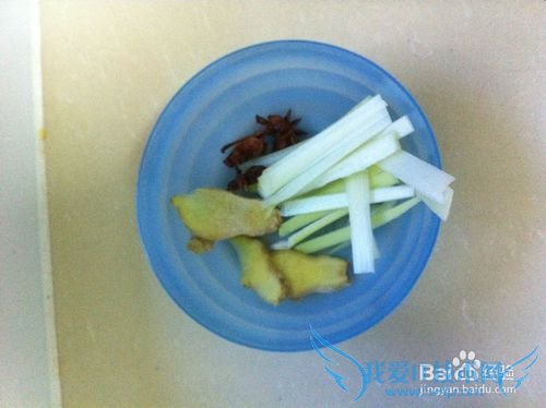 家常鳕鱼炖豆腐的做法?如何做鳕鱼炖豆腐?