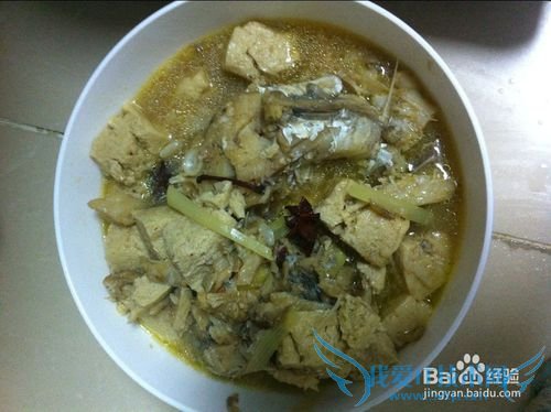 家常鳕鱼炖豆腐的做法?如何做鳕鱼炖豆腐?