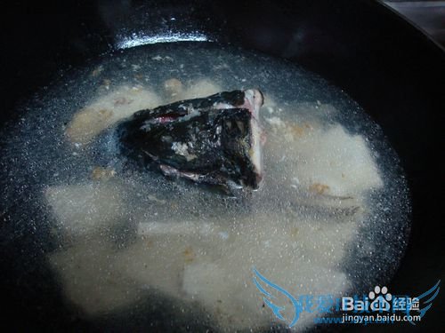 鱼头豆腐汤这么做一定不腥