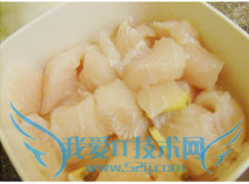 换个花样吃鱼柳-豆腐萝卜煲鱼块