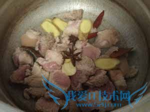 油豆腐焖肉