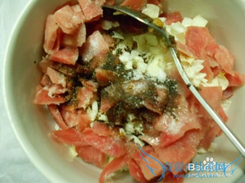 猪肉白菜豆腐大包子的做法