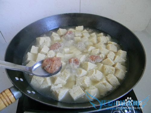 美味炖菜——冻豆腐煮肉丸