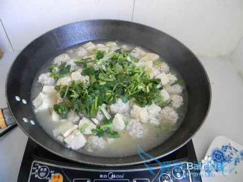 美味炖菜——冻豆腐煮肉丸