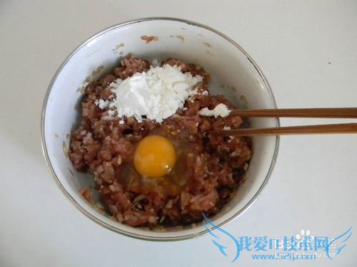 美味炖菜——冻豆腐煮肉丸