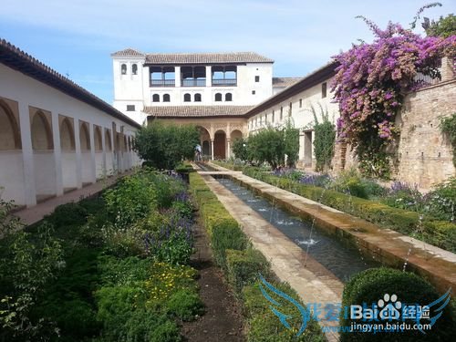 格拉纳达旅游攻略:阿罕布拉宫