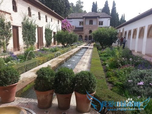 格拉纳达旅游攻略:阿罕布拉宫