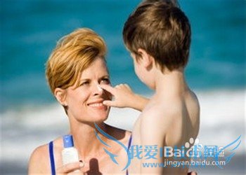 夏季海边旅游必备物品