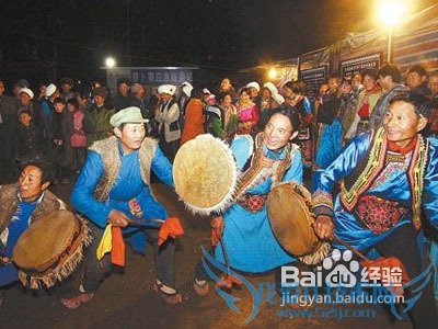 旅游时我们该怎么做?