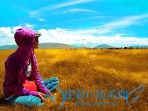 自己旅游时我们应该注意哪些?