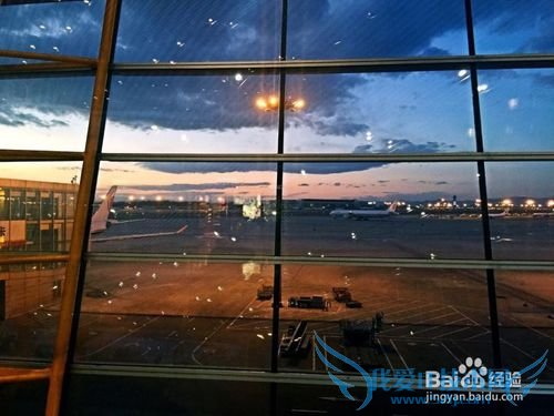 ËÄ´¨ÖØÇìËÄÈÕ×ÔÓÉÐÐ