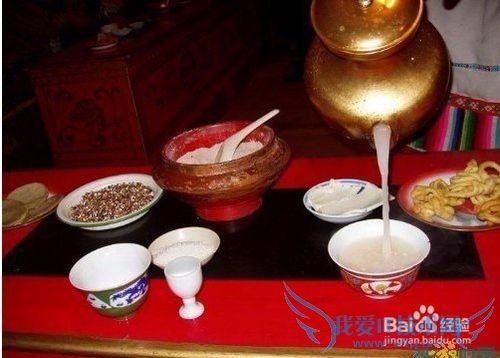 来七彩云南旅游有哪些美食?