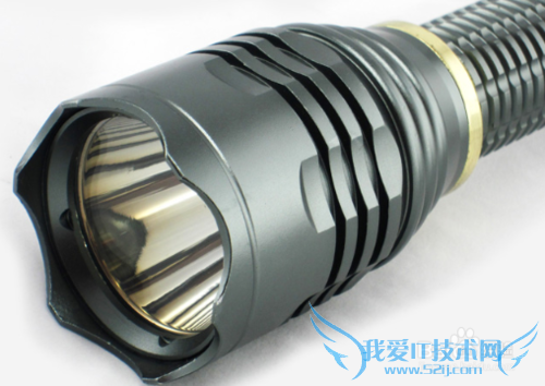 去旅游要带什么东西