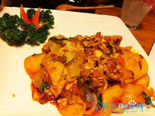 七彩云南旅游美食攻略