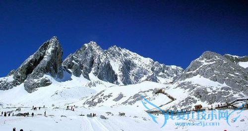 丽江旅游1-12月份天气和穿衣服