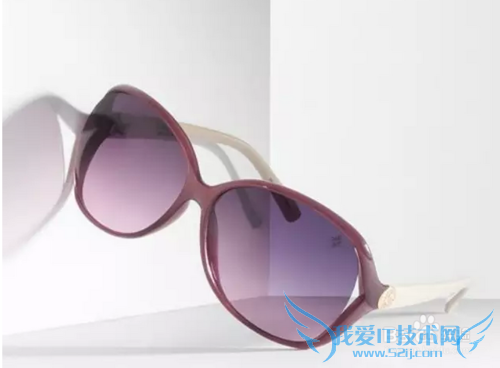 新人蜜月旅游要准备什么?