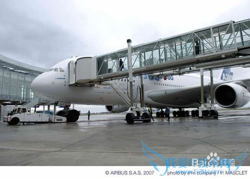 出行旅游:乘坐飞机都要注意些什么?