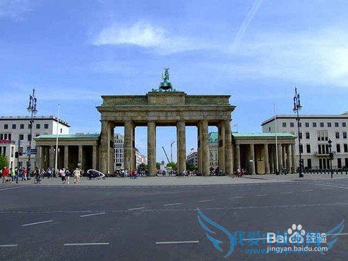 先睹为快!世界12大旅游胜地背面照