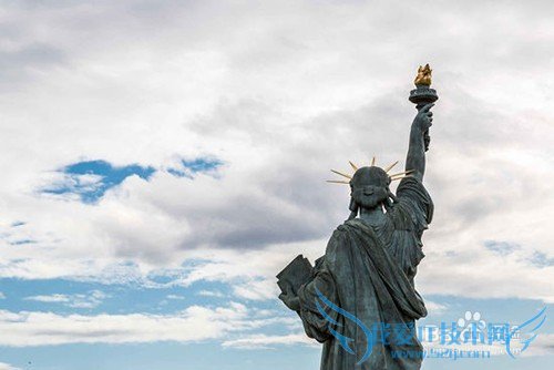 先睹为快!世界12大旅游胜地背面照